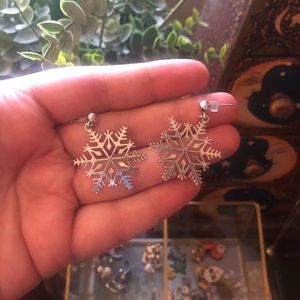 Silver Snowflake Earrings